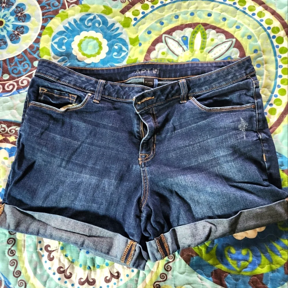 Womens Apt 9 Denim Blue Women's Shorts - Picture 1 of 9